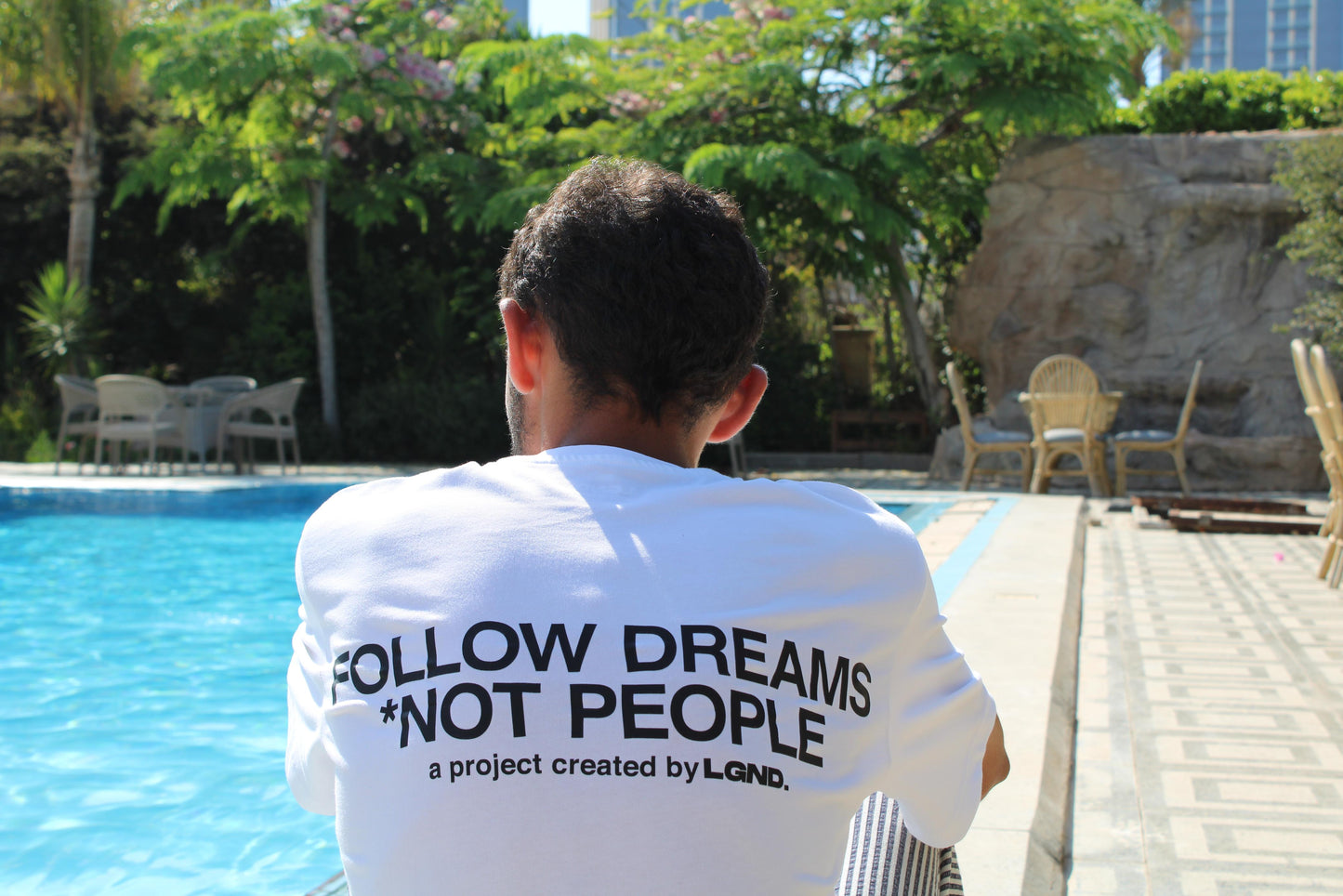 PROJECTLGND.© Follow dreams not people - WHITE